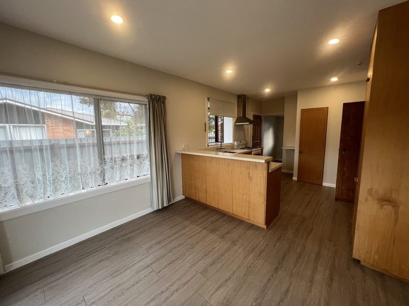 32 Avonhead Road, Avonhead, Christchurch - Carousel 2