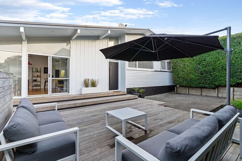 1/25 Abraham Place, St Johns, Auckland - Carousel 1