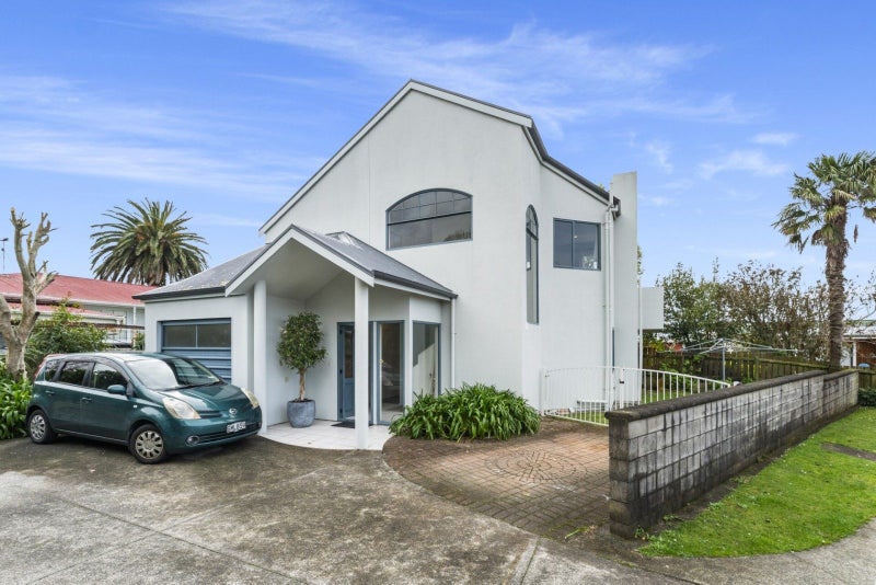 36 Lloyd Street, Parkvale, Tauranga - Carousel 1
