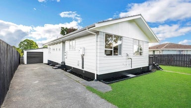 11 Dorendia Place, Clendon Park, Auckland - Carousel 1