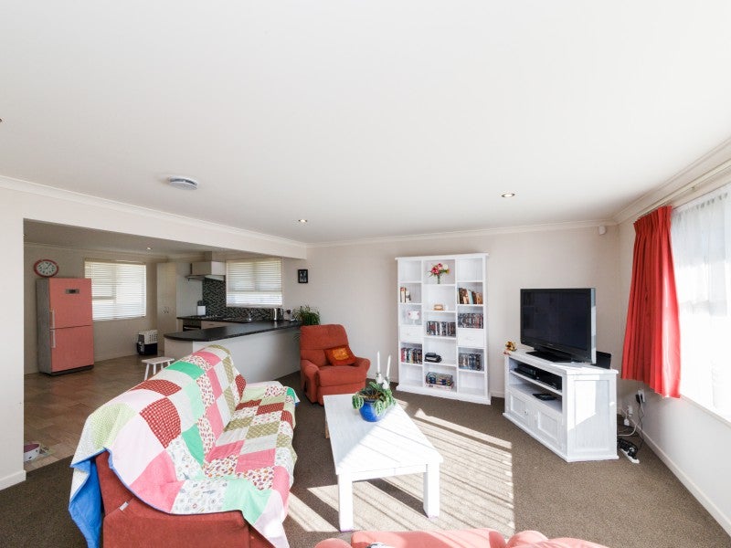 82 Ferguson Street, Awapuni, Palmerston North - Carousel 2