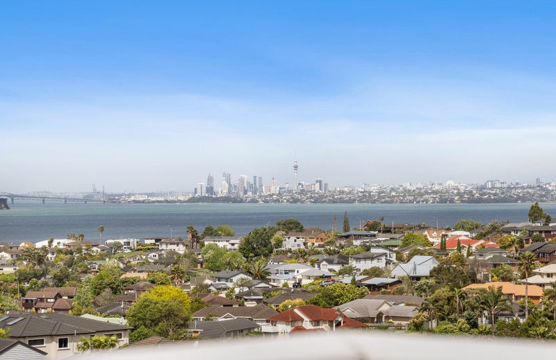 88 Lagoon Way, West Harbour, Auckland - Carousel 2