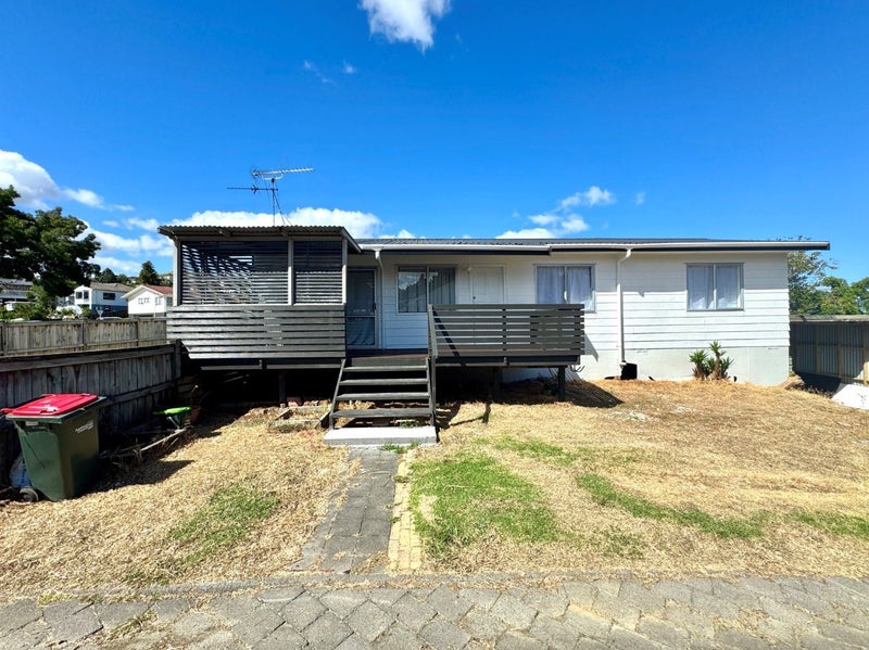 23 Everglade Drive, Goodwood Heights, Auckland - Carousel 1