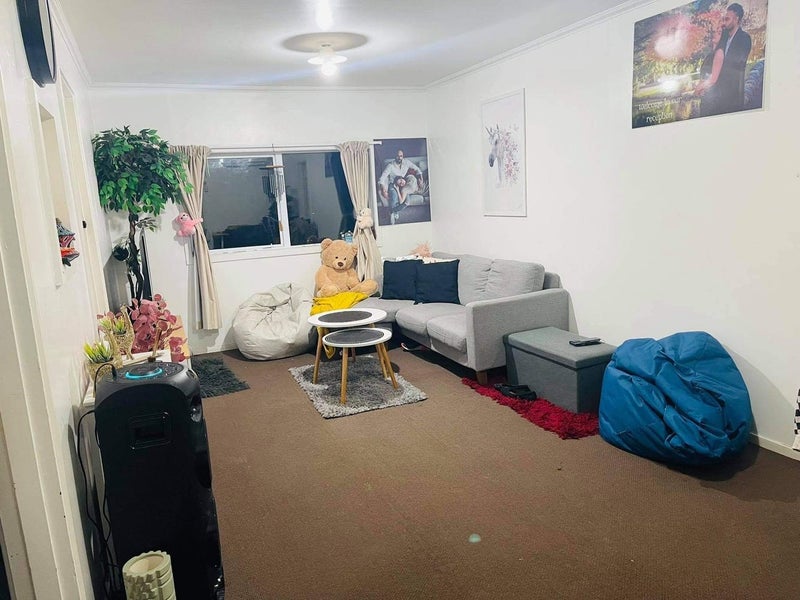 51 Pembroke Road, Northland, Wellington - Carousel 1