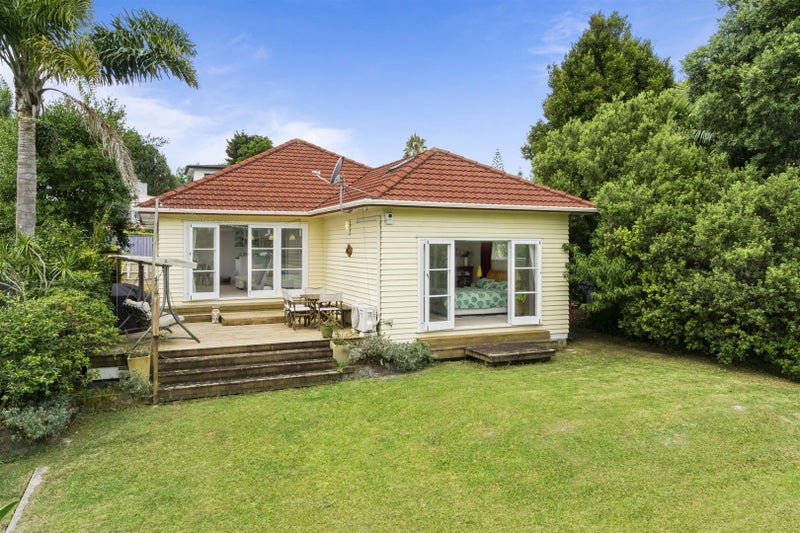 22 Trinidad Road, Sunnynook, Auckland - Carousel 1
