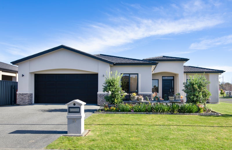 21 Akaroa Road, Poraiti, Napier - Carousel 1