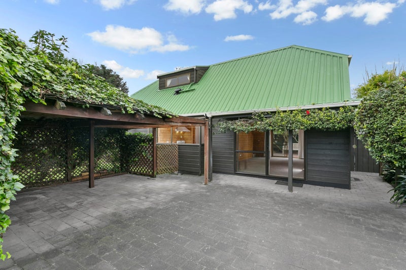 22A Beckenham Avenue, Royal Oak, Auckland - Carousel 1