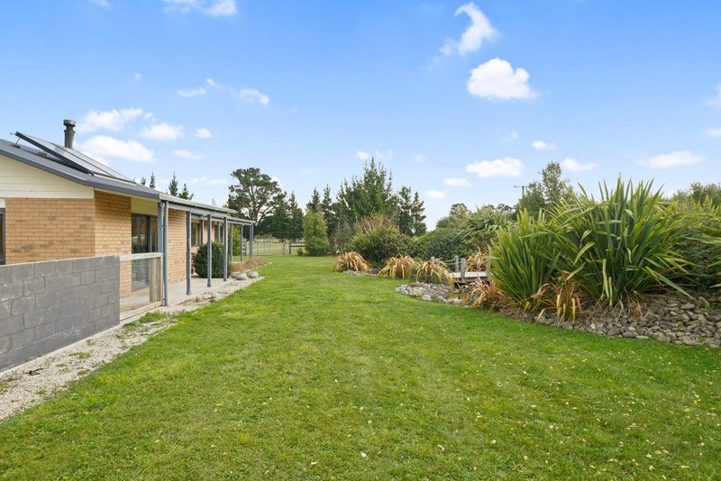 1510 Thongcaster Road, Burnt Hill, Oxford - Carousel 2