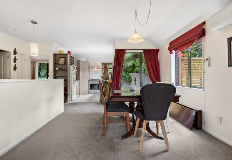 30 Futuna Close, Karori, Wellington - Carousel 2