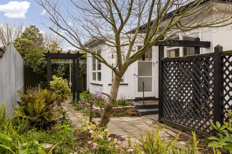 301 Frimley Avenue, Frimley, Hastings - Carousel 2