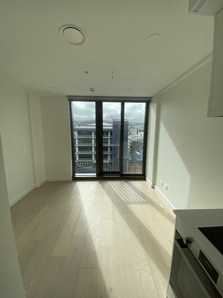 611/10A Alpha Street, Te Aro, Wellington - Carousel 2