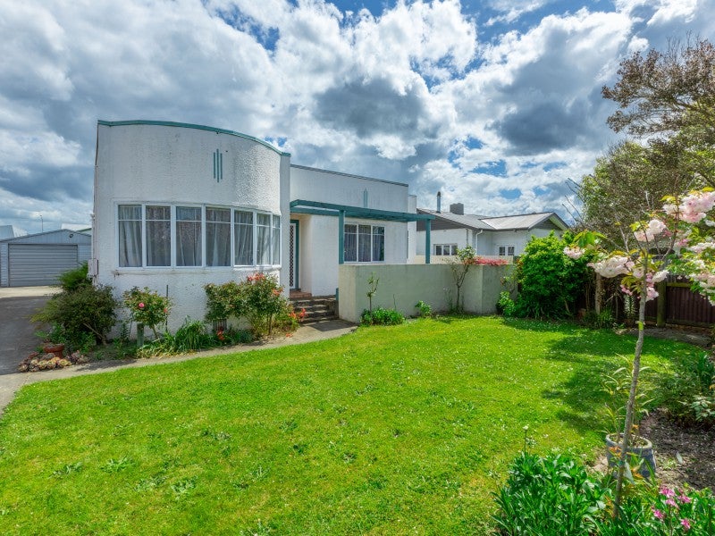 706 Queen Street West, Saint Leonards, Hastings - Carousel 12