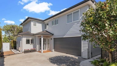 49A Sandspit Road, Cockle Bay, Auckland - Carousel 1