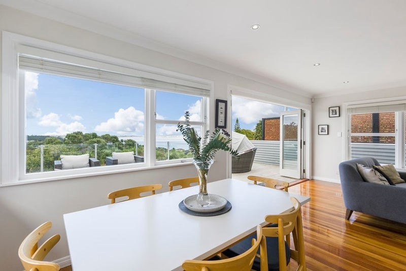 16 Hadfield Street, Beach Haven, Auckland - Carousel 2