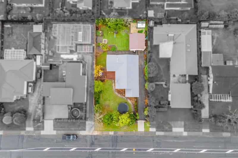 8 Pempsey Street, Silverstream, Upper Hutt - Carousel 1