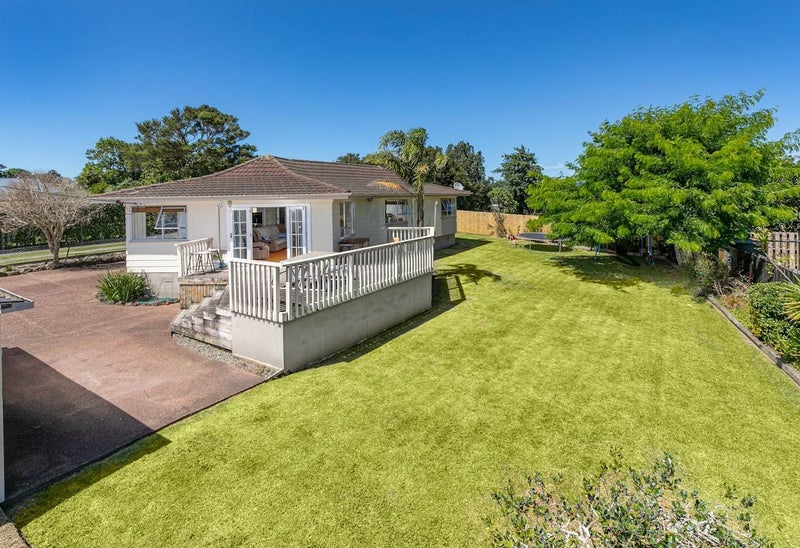 91 Sunnyside Road, Sunnyvale, Auckland - Carousel 1