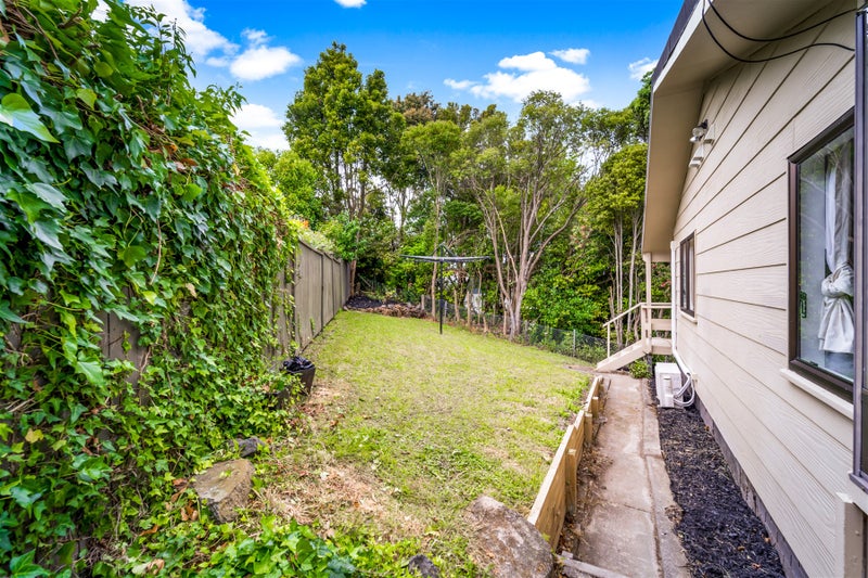 19B CASSANDRA GR, Totara Vale, Auckland3 - Carousel 20