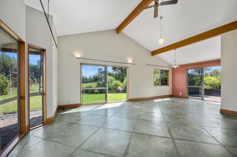 10 Merewhira Road, Albany - Carousel 1