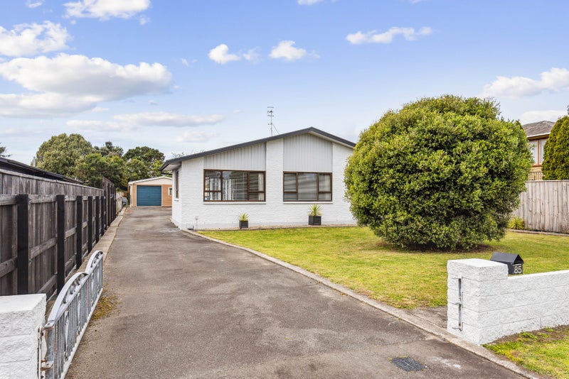 85 Martin Road, Paraparaumu Beach, Paraparaumu - Carousel 1