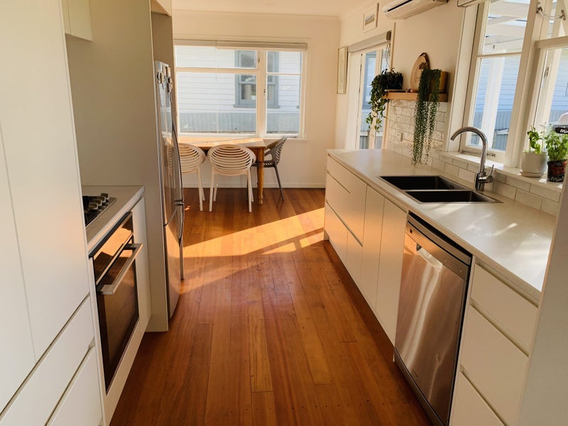 7 Trinity Crescent, Pirimai, Napier - Carousel 2