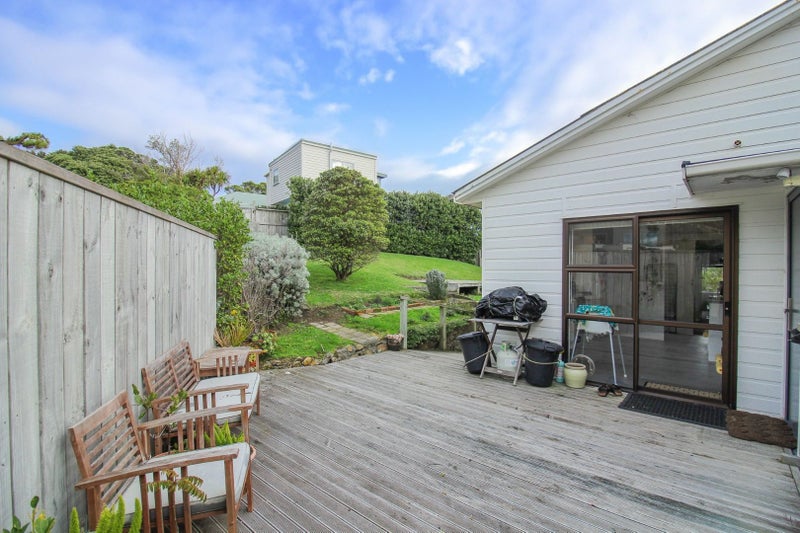1 Sidlaw Street, Strathmore Park, Wellington - Carousel 1