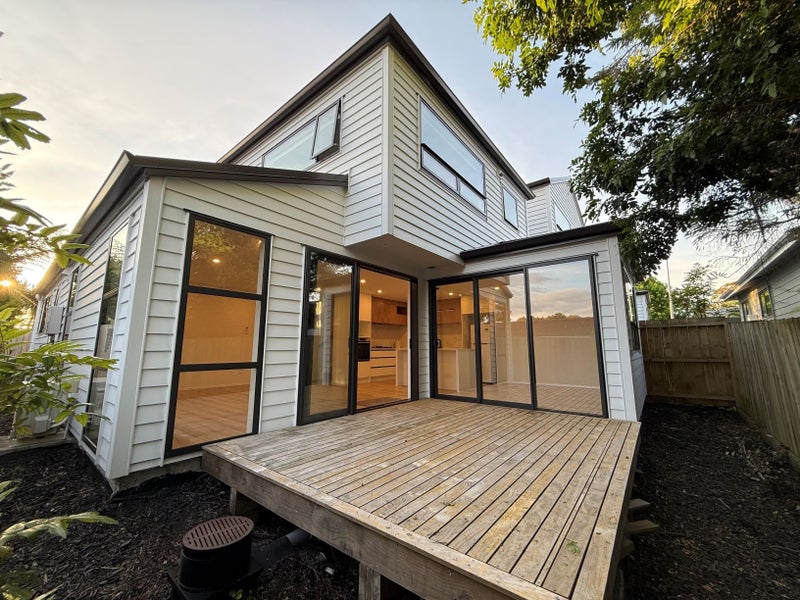 51C West Harbour Drive, West Harbour, Waitakere City, Auckland - Carousel 1