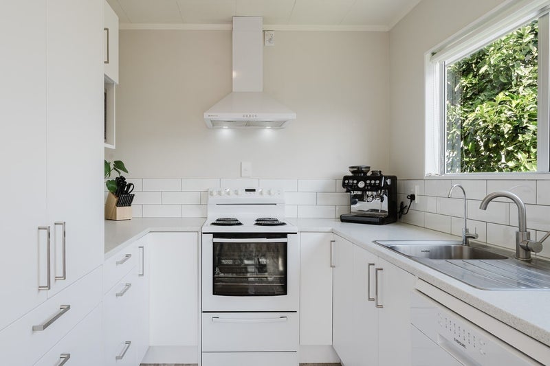 4 Beadle Place, St Andrews, Hamilton - Carousel 1