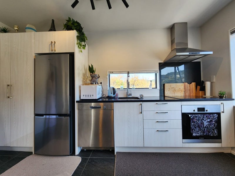 4/232 Main Road, Tawa, Wellington - Carousel 2