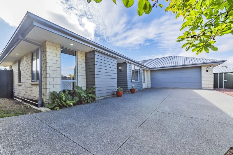 8 Tramway Road, Darfield - Carousel 1