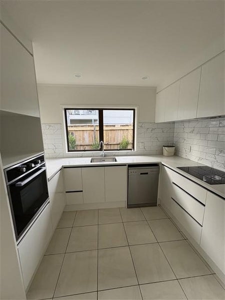 3/15 Speight Road, Kohimarama, Auckland - Carousel 1