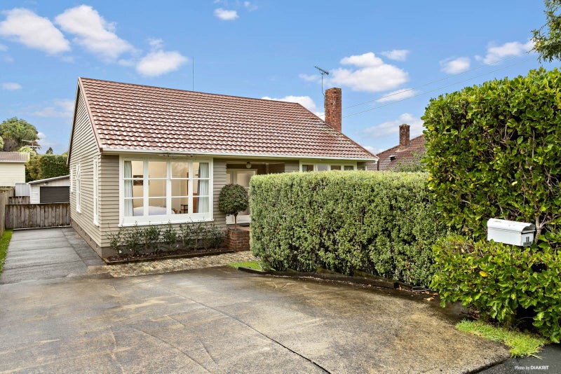 13 Moata Road, One Tree Hill, Auckland - Carousel 2