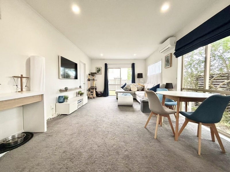 1 Butia Avenue, Henderson, Auckland - Carousel 2