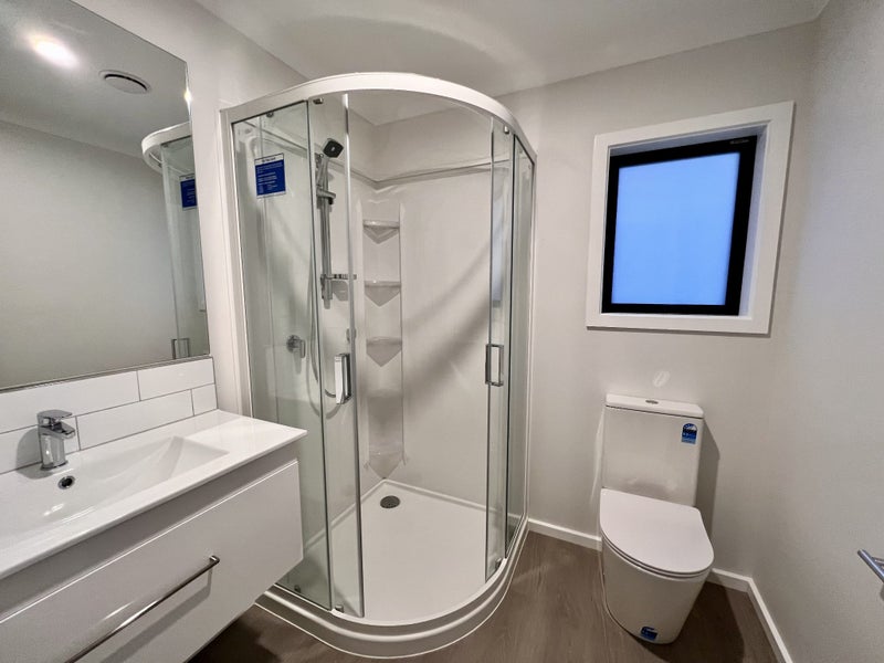 15B Fraser Crescent, Elderslea, Upper Hutt - Carousel 13