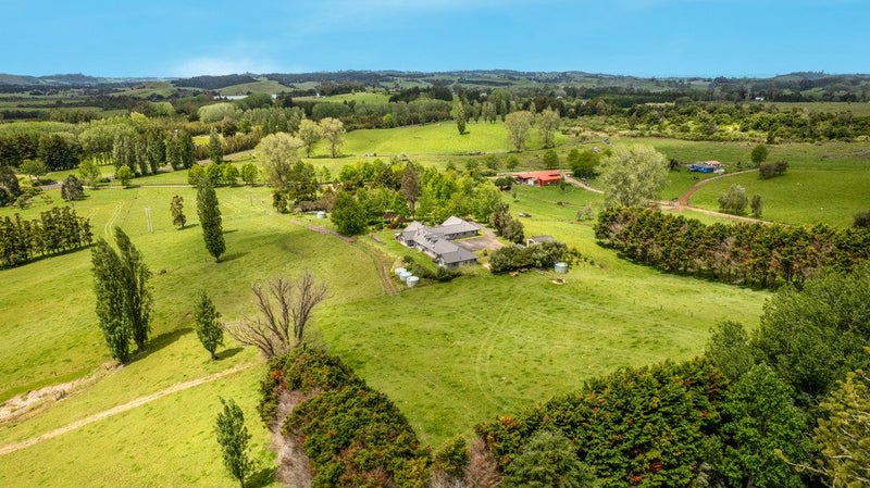 7045 State Highway 1, Pakaraka - Carousel 2