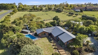 26 Appleton Lane, Eureka - Carousel 1