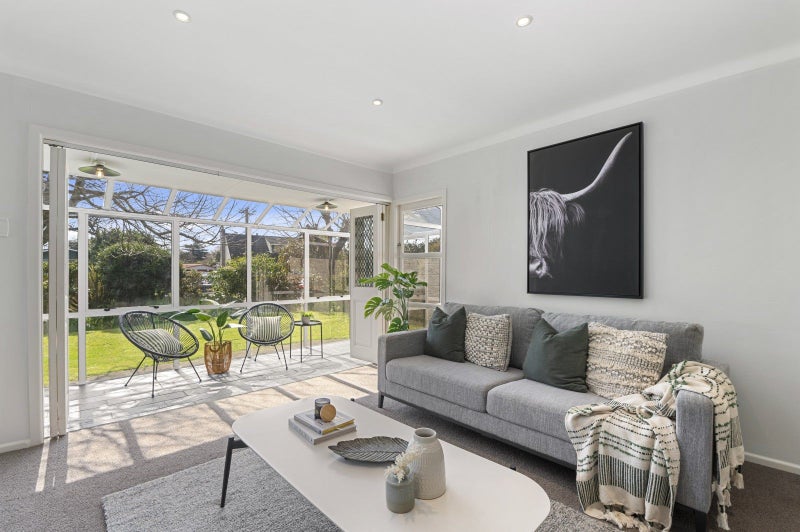 3 Amokura Street, Fairy Springs, Rotorua - Carousel 1