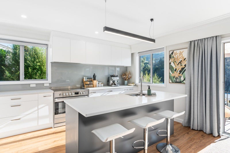 43 Pioneer Crescent, Helensburgh, Dunedin - Carousel 2