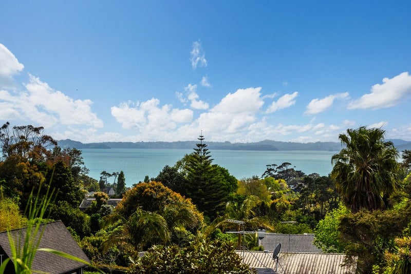 33 Bleakhouse Road, Howick, Auckland - Carousel 2