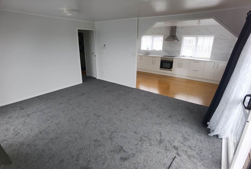 2/7 Netherton Street, New Windsor, Auckland - Carousel 2