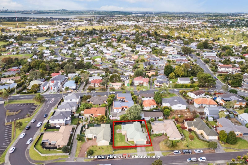 8 Northridge Terrace, Massey, Auckland - Carousel 20