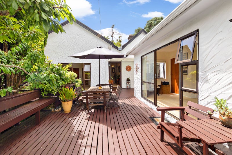 38 Disraeli Street, Mount Eden, Auckland - Carousel 2