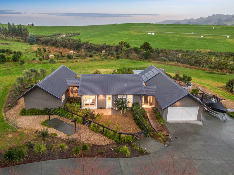 10 Tamahunga Drive, Warkworth - Carousel 2