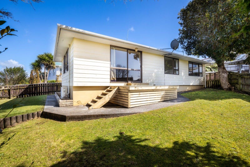 70 Pembroke Street, Westown, New Plymouth - Carousel 1