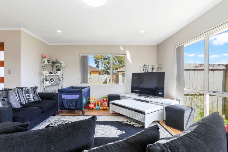 26 Jury Place, Favona, Auckland - Carousel 2