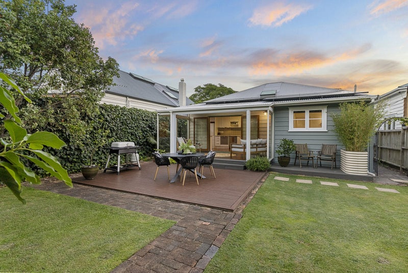 7 Kapai Road, Devonport, Auckland - Carousel 2