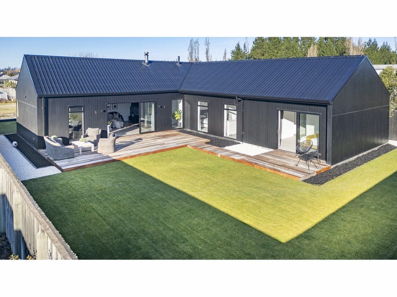 9 Waipara Road, Pegasus - Carousel 1