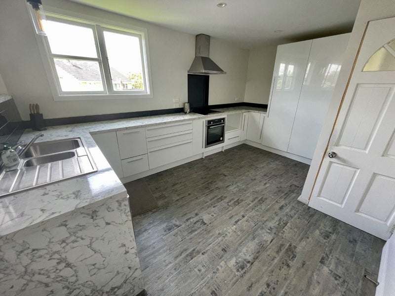 130 Champion Street, Cannons Creek, Porirua - Carousel 2