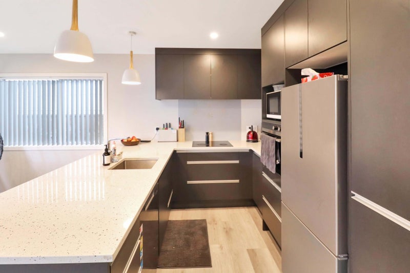 6 Okoutu Lane, Moera, Lower Hutt - Carousel 2