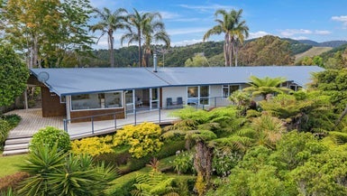 22 Boeing Road, Onerahi, Whangarei - Carousel 1