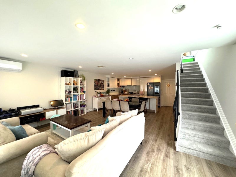 2 Leneford Drive, East Tamaki, Auckland - Carousel 2